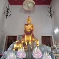 วัดที่สร้างพร้อมกับการสร้างพระบรมมหาราชวัง✨️