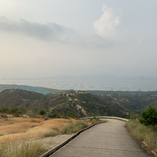 走進菠蘿山 尋覓港版大峽谷 