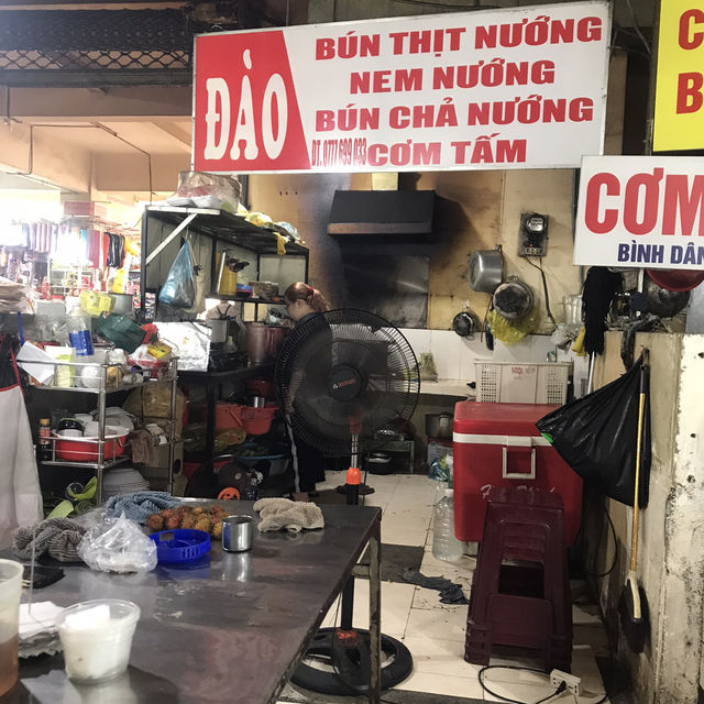 Local meal at Buon Ma Thuot market 