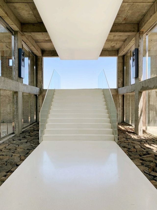 Unique art gallery