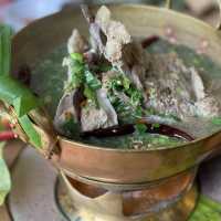แซ่บ ว่า ซัน (Zaap Wa Zaan) อาหารอีสานรสแซ่บ!