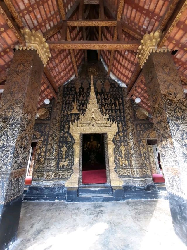 ชมความงามวัดเชียงทอง (ວັດຊຽງທອງ ) 