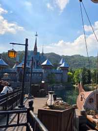 The Ultimate Hong Kong Disneyland Guide