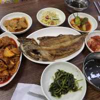 【韓国】本当におすすめ！700円台で美味しすぎる食堂🍽️