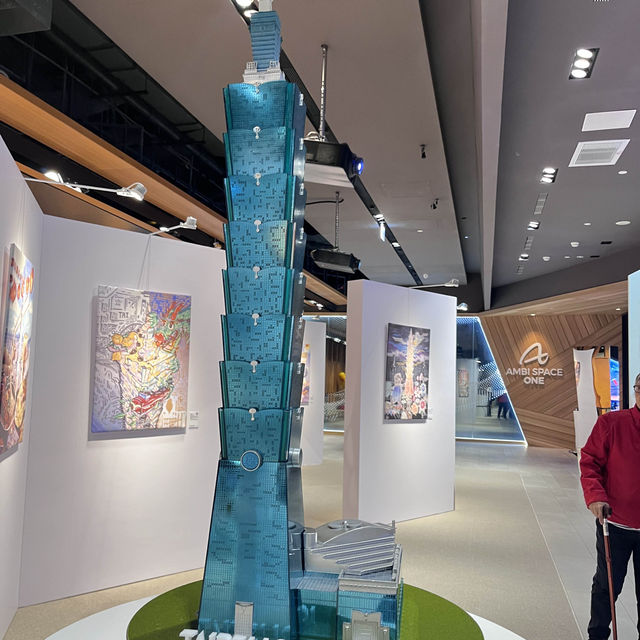 TAIPEI 101 for 360 degree view 