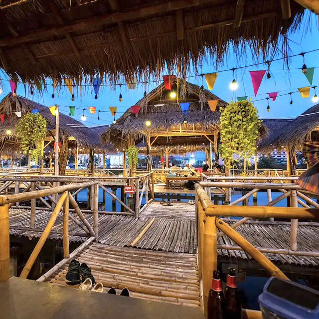 ”ลมเล ก๋วยเตี๋ยวลูกชิ้นยักษ์“ ร้านลับบางปู