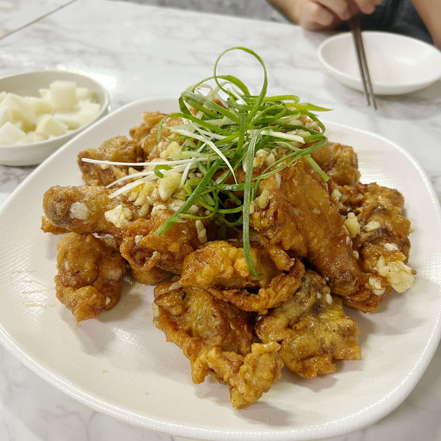마늘이 유명한 의성에서 마늘닭먹기