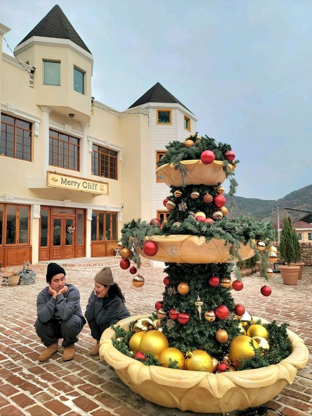 대형트리가 있는 거제도 크리스마스카페🎄