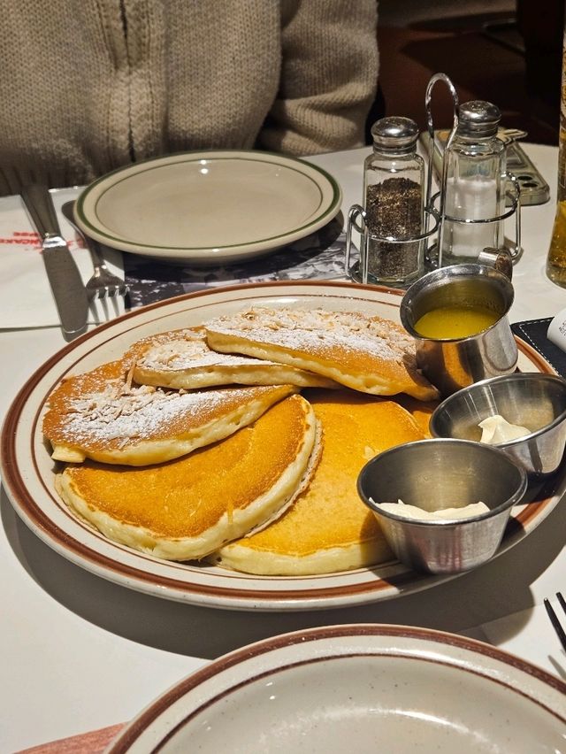 미국의 겨울 분위기를 느낄 수 있는 팬케이크 맛집🥞