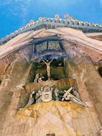 Sagrada Familia: A Masterpiece in Motion!
