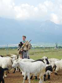 Tibetan Traditional Clothing One day Itinerary 
