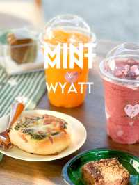  Mint Mint x Wyatt
