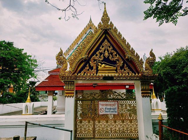 泰國曼谷湄南河畔著名古跡寺廟：Wat Tano，沿河精美華麗寺廟建築，湄南河沿河風光，適合打卡拍照📸冥想