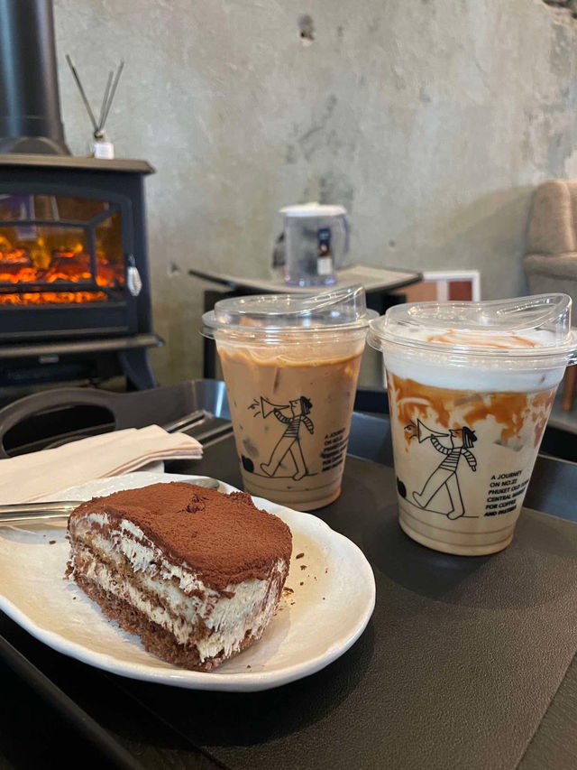 Wyndows Cafe 