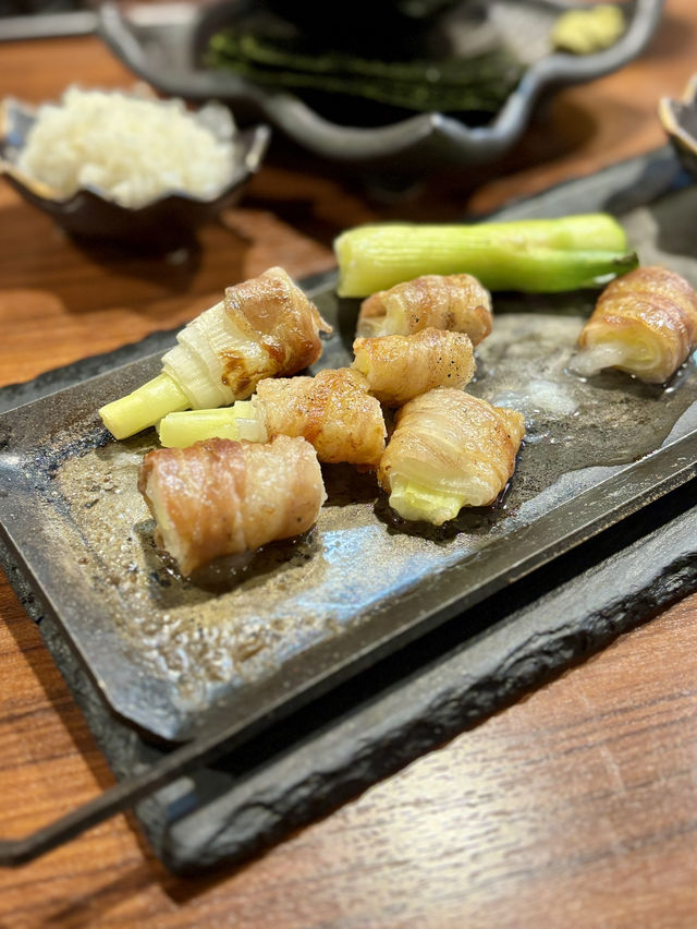 【大阪・日本橋】本場東京の焼きとんが楽しめる「炭火焼き くまのもり」