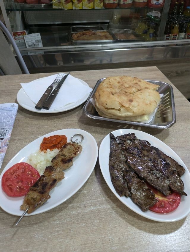 モスタルおすすめのレストラン