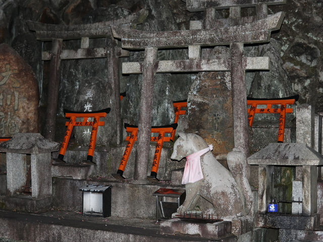 Fushimi Inari at Night: A Mystical Hike Through Kyoto’s Iconic Torii Gates