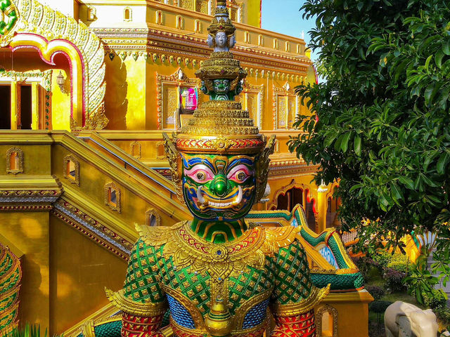 พระบรมธาตุเจดีย์วัดเกาะแก้ว (วัดระหาน)  พระบรมธาตุเจดีย์วัดเกาะแก้ว (วัดระหาน)