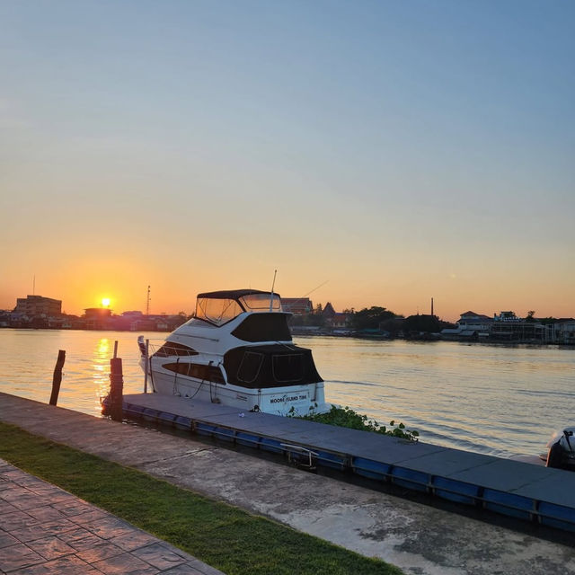 รีวิว ☕ Quayside Cafe and Eatery