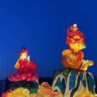 夜遊西安城牆，燈會點亮千年古都