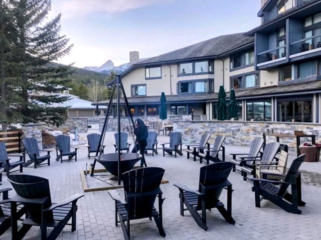 加拿大落磯山脈裡的森林度假村 Kananaskis Mountain Lodge, Autograph Collection