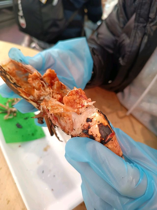 必到黑門市場食刺身