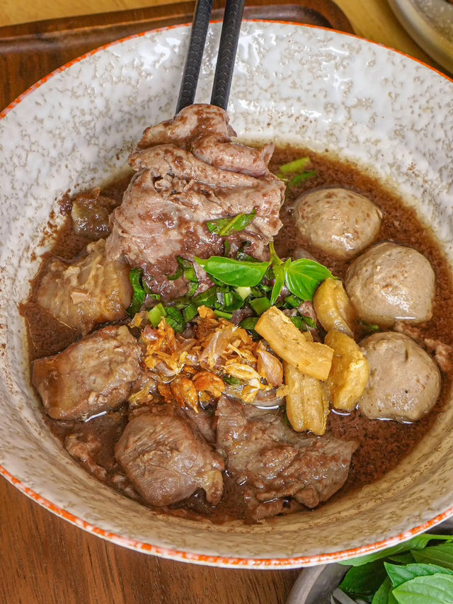 🥢ร้านก๋วยเตี๋ยวเรือ สไตล์คาเฟ่ มีโซนเด็ก