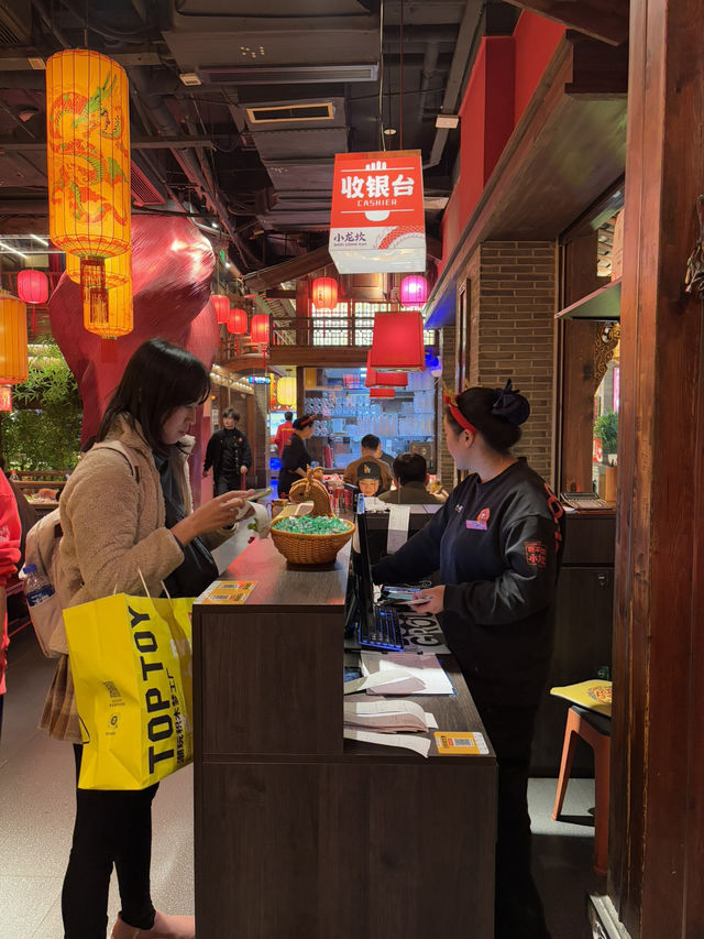 Shoo loong kan ร้านชาบูหมาล่า เจ้าดังที่เฉิงตู