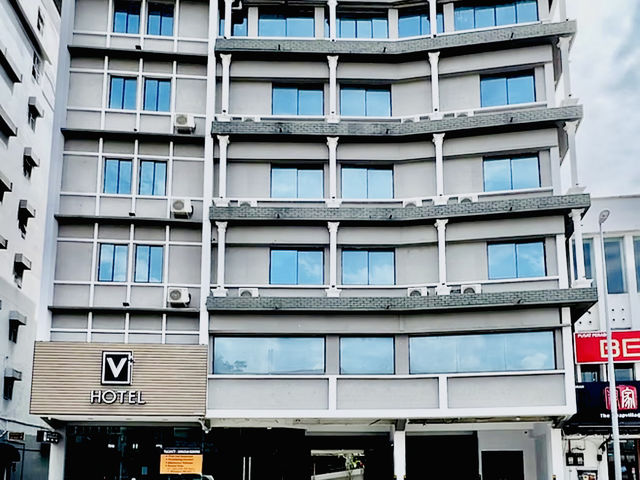 “V Plus Hotel Ipoh — Cozy Family Comfort in the Heart of Ipoh’s Heritage Charm”