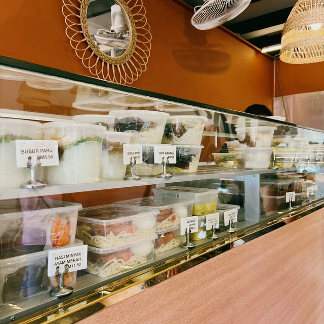 A Feast of Flavors at Lapo Joho HQ