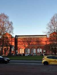 Salford Art Gallery Review