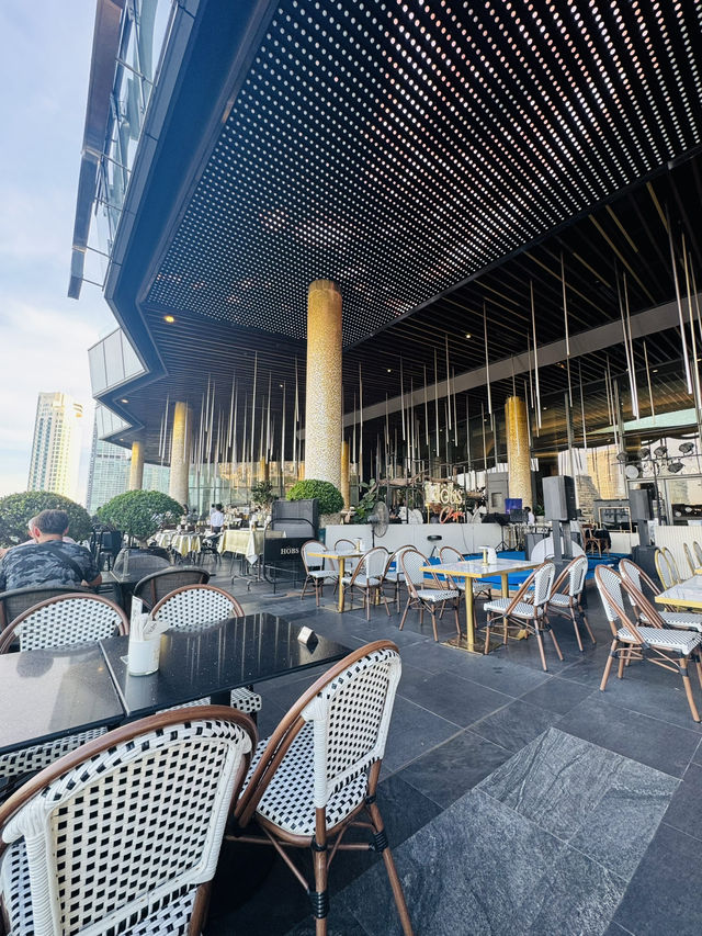 วิวอลังการ ที่ Tasana Nakorn Terrace ICONSIAM