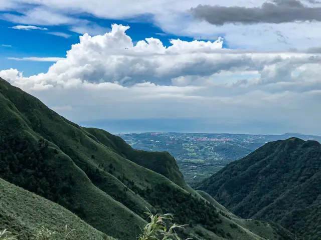 台北｜小觀音山O型縱走攻略｜5小時走進抹茶山谷，絕美稜線一次收錄！