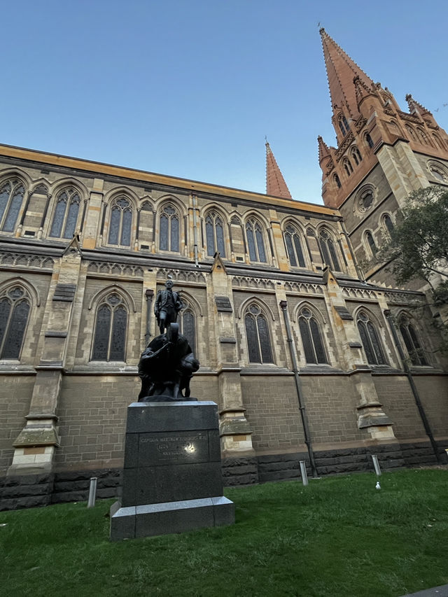 Discover the beauty of Melbourne during Autumn 