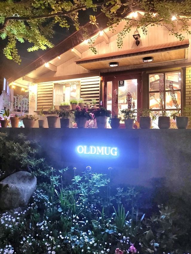 동화속 시골산장 느낌 가득한 부산 송정카페