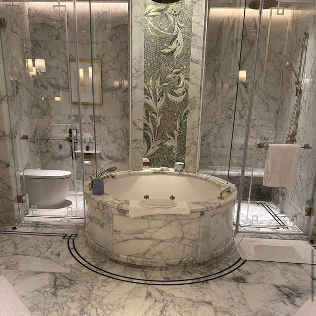 澳門麗思卡爾頓酒店 (Àomén Lìzīkǎěrdūn Jiǔdiàn) - The Ritz-Carlton, Macau