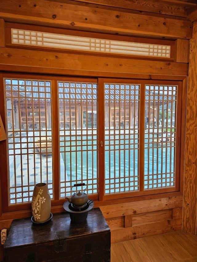 한옥과 나룻배가 어우러진 감성카페, 완주 소양한옥티롤 🚤🏡
