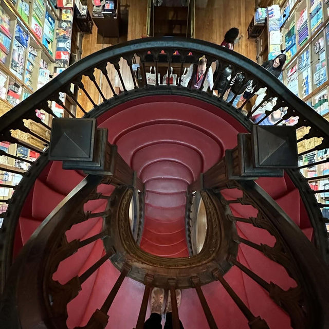 A Stairway to Stories: Enchanted Moments at Livraria Lello