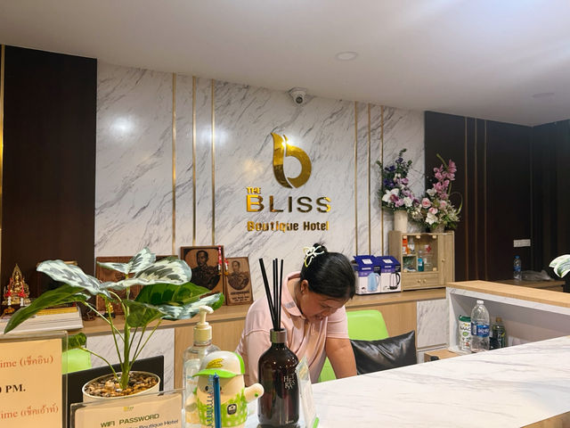 The Bliss Boutique Trang 