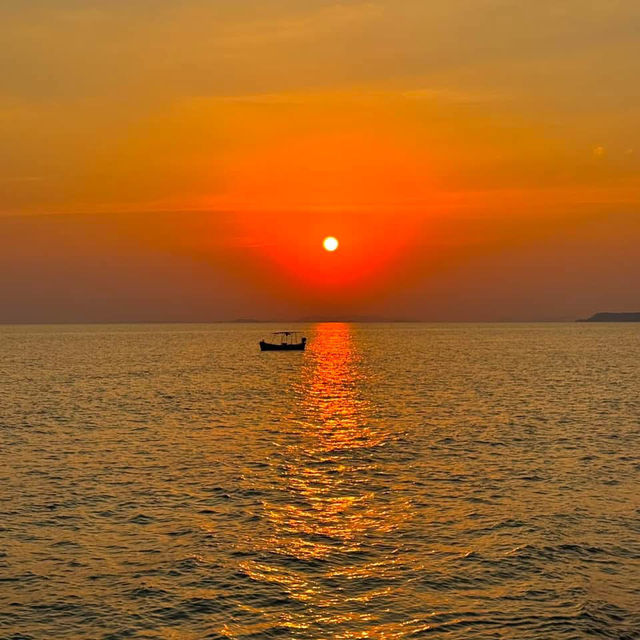 ไปดูพระอาทิตย์ตกที่แหลมแม่พิมพ์ จ.ระยองกัน 🌅🫶🏻