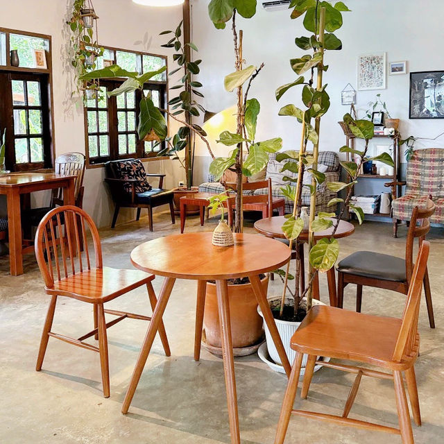 Sukito Cafe – คาเฟ่สไตล์ญี่ปุ่นในสวนร่มรื่น
