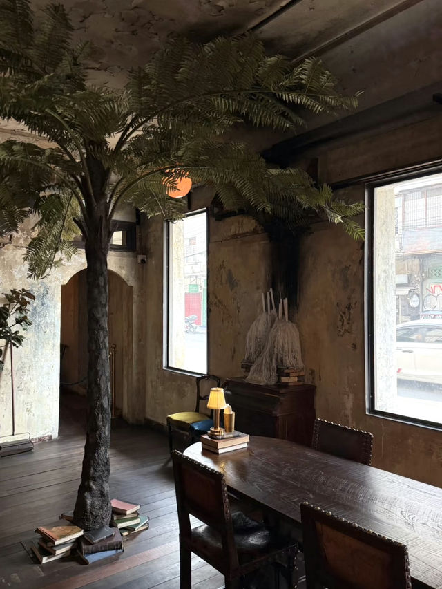 穿越百年時光的博物館咖啡店💕The Mustang Blu 
