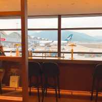 キャセイパシフィック航空　ビジネスクラスラウンジ The Bridge