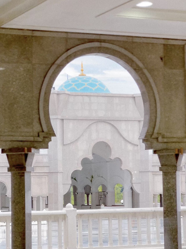 Masjid Negara: Where Faith Meets Architecture” 🇲🇾