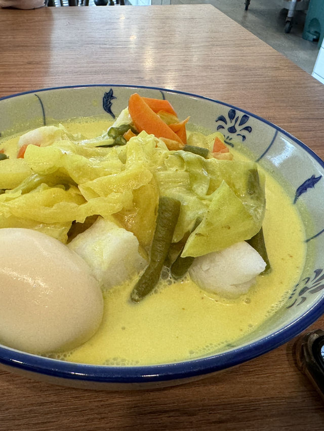 Kuu Comforts: Where Local Favourites Meet Café Chic in Eco Botani