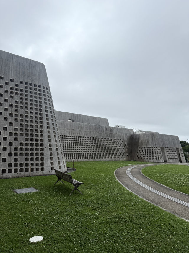 沖繩｜以琉球古城為意象的沖繩博物館 能勢修治的建築美學