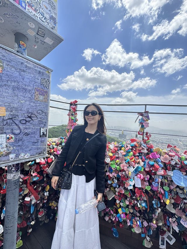 Visiting Namsan Tower: Seoul’s Iconic Landmark 🇰🇷🗼