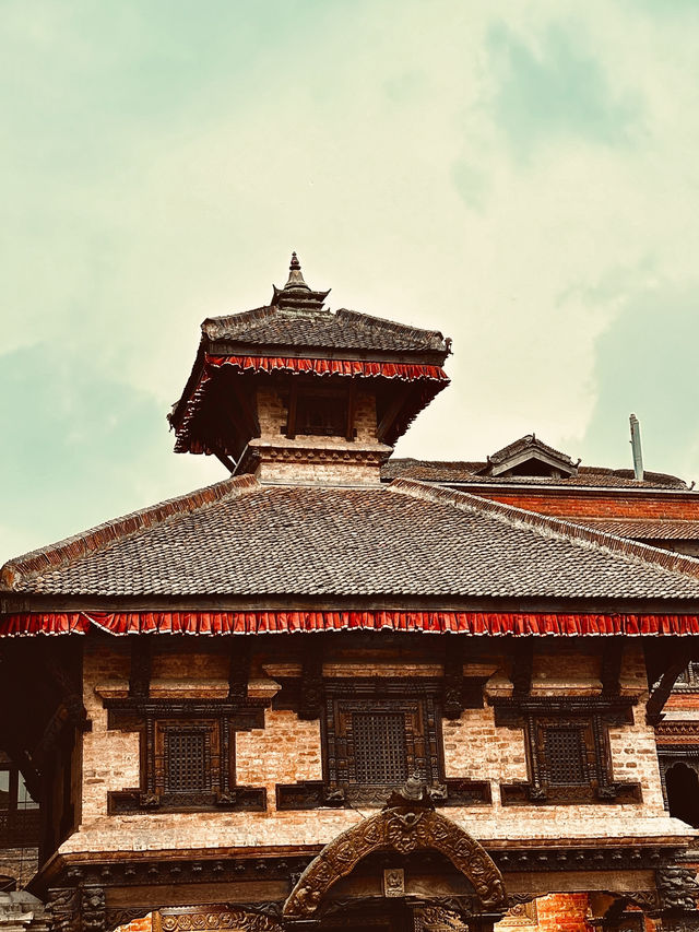 Bhaktapur Durbar square 13th century architecture 