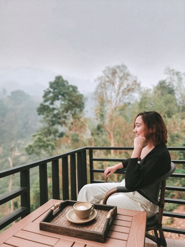 Budget Bliss with a Mountain View in Chiang Rai 🌄✨