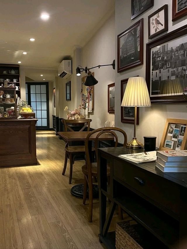 The Lanes Café Tea Room